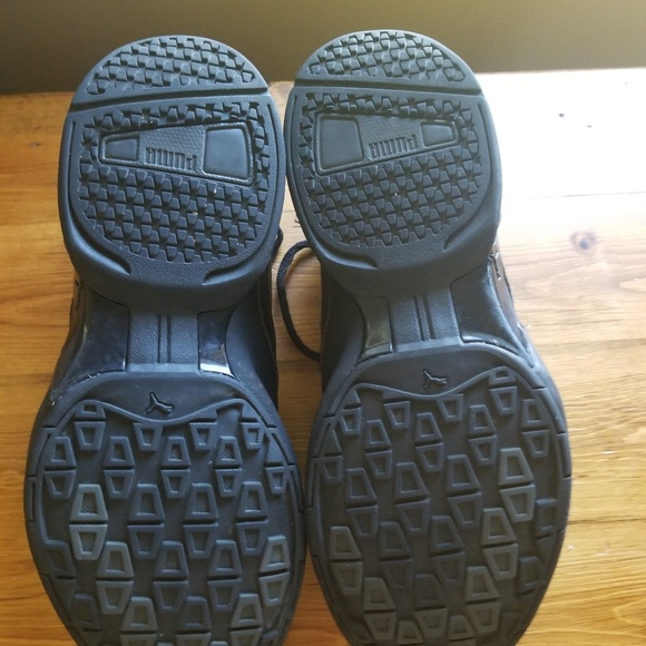 Black PUMA shoes - Picture 4 of 4